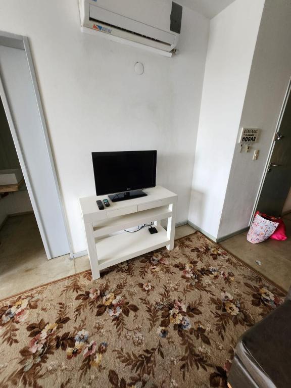Studio apartment with balcony and pool - 5