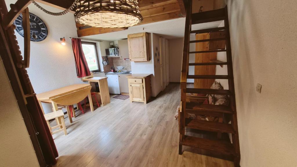 LE Refuge 4005 - 2