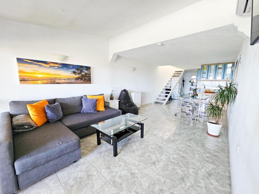 Dúplex con Vistas al Mar, cerca de la playa y puerto - 2