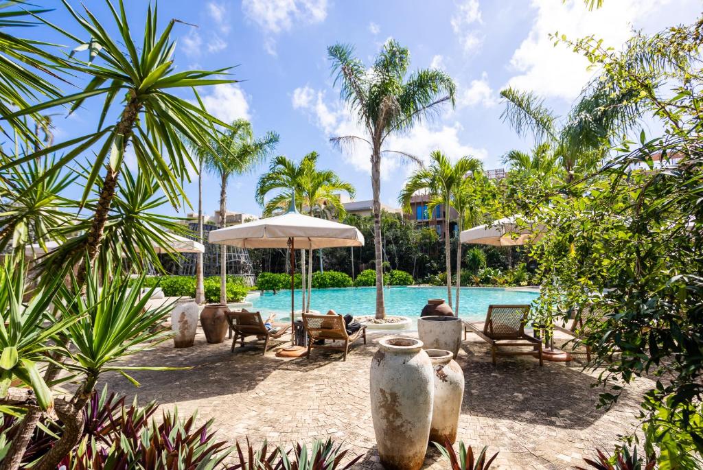 Lavish New Studio-Resort Style Complex - 1