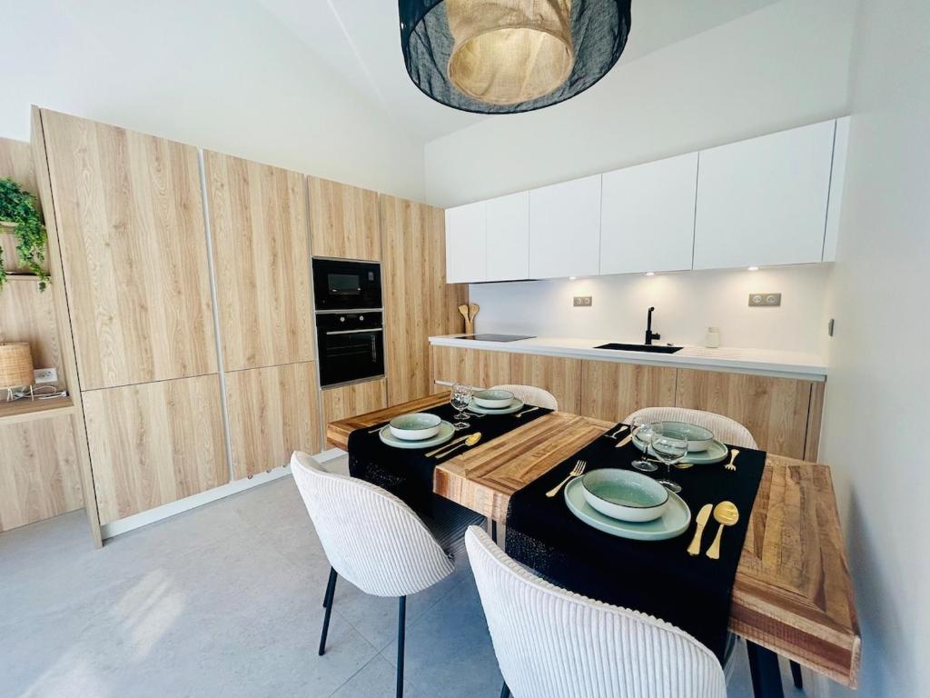 Magnifique appartement 2 personnes 5minpiedplage terrasse parking clim - 1