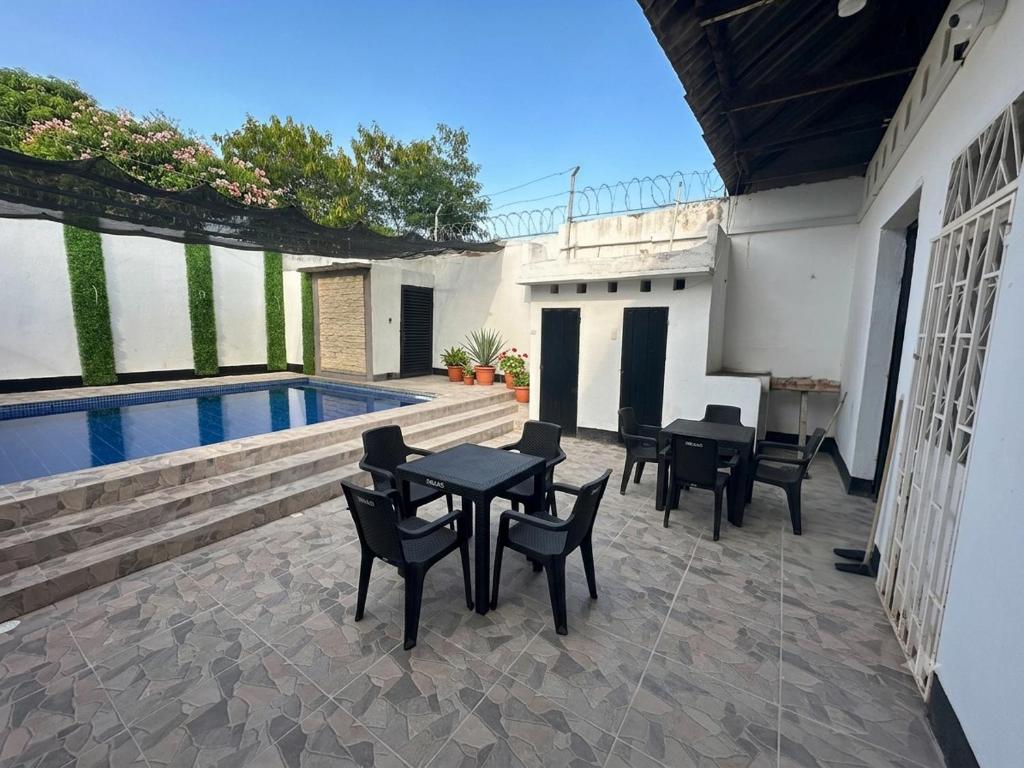 Espectacular casa con piscina privada en el centro de Girardot - 5