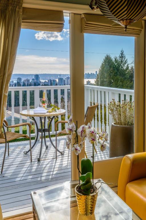 View, Crystal's View Bed & Breakfast in Vancouver (BC)