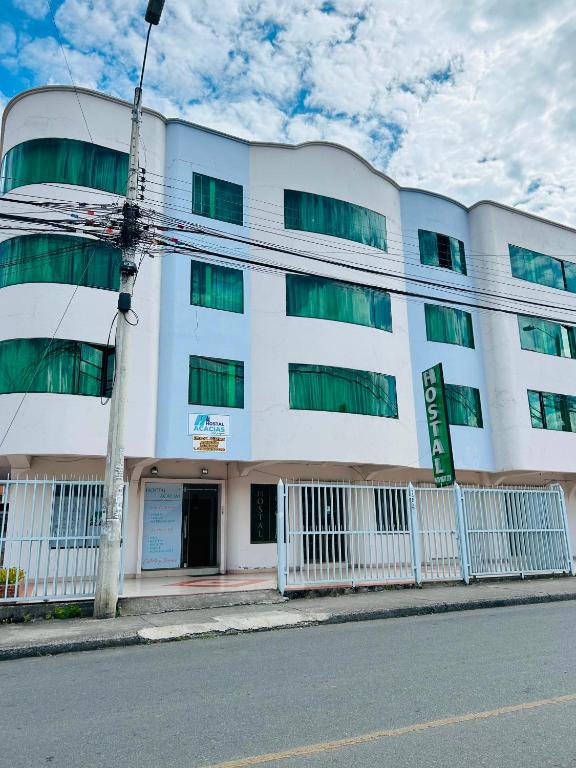 Hostal acacias - 1