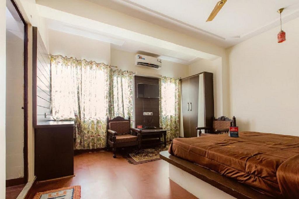 Hotel Holiday Home photo