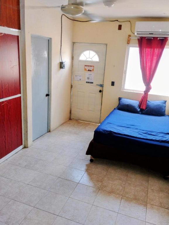 Casita Linda Vista en Cancún, Privado con A C y WiFi, Cerca de Transporte a Zona Hotelera - 1