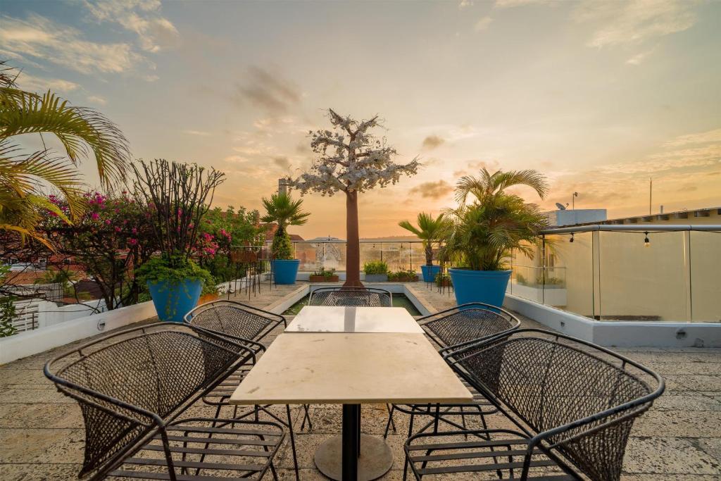 Nacar Hotel Cartagena, Curio Collection by Hilton - 2