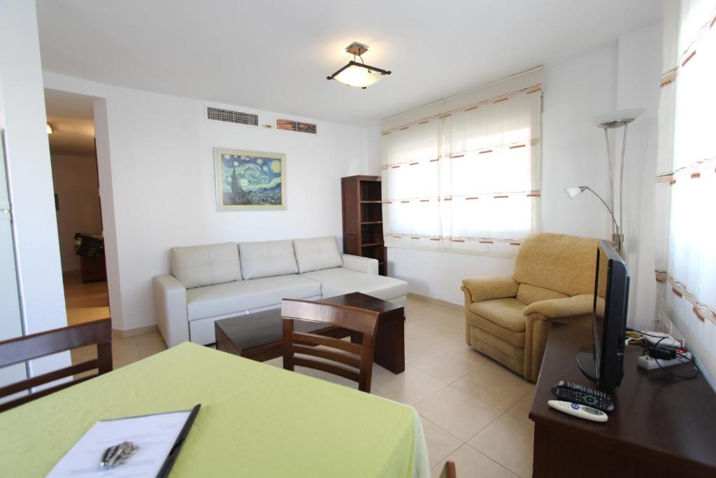 Apartamento con parking cerca de Universidad,Feria,Juzgados,Hospital Clinico - 1