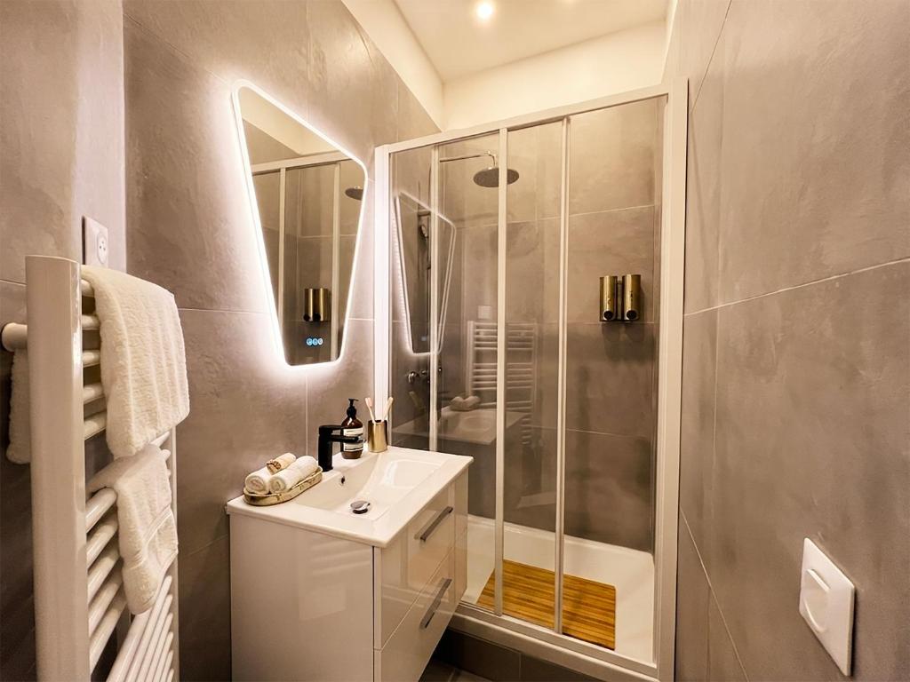 UrbanFlat 08 - Calm & luminous Apartment in center of Paris - 4