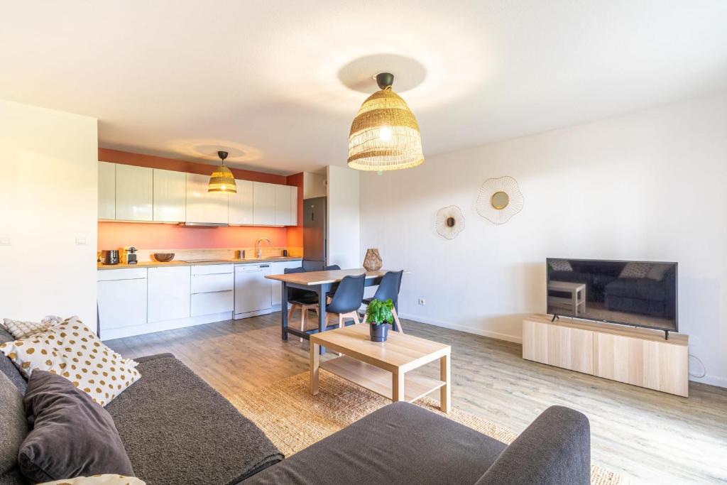 Le Diamant - Bright apartment with pool - 3