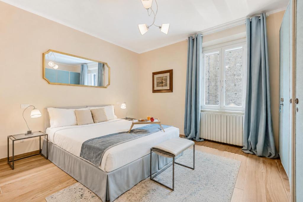 Santa Croce Penthouse, 2 Bedrooms with a View of the Basilica - 2