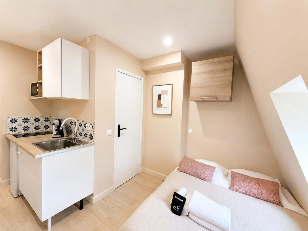 Studio cosy refait a neuf gare du nord paris 10 - 5