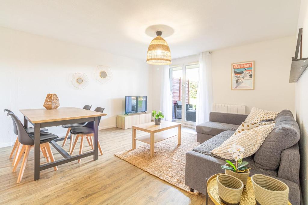 Le Diamant - Bright apartment with pool - 5
