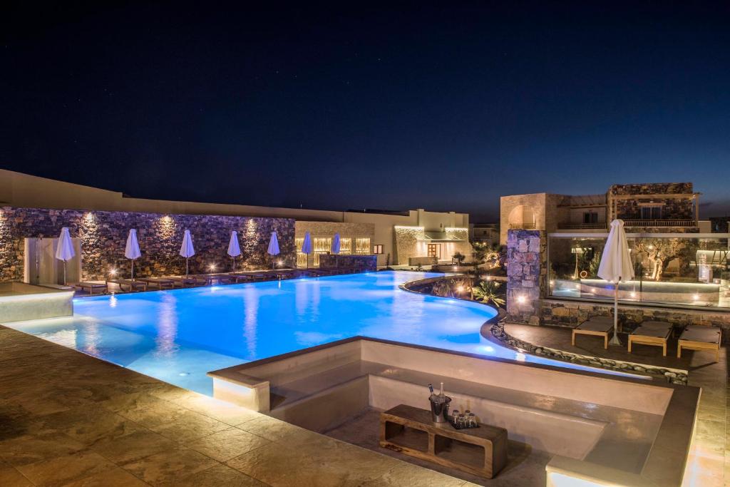 Ostria Resort & Spa — Swimming pool in Ierapetra