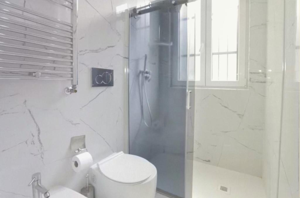 Elegant Paris Apartment near Eiffel Tower - 2
