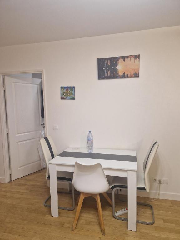 Charming 2-room apartment in Paris 15th arrondissement - 4