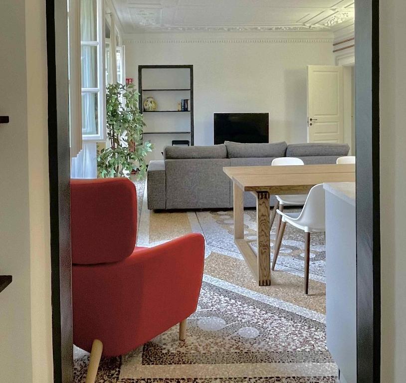 Happy Family Apartments Historical Luxury A - 2