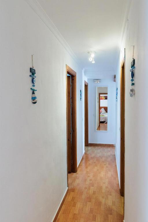 Frigiliana 3-Bed Apartment- Sleeps 8 - 3