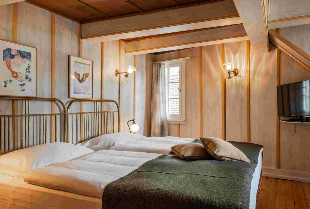Hotel Rebstock - 3