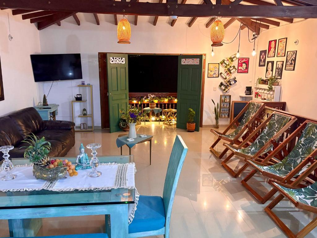 Blomst Casa Hostal - 1