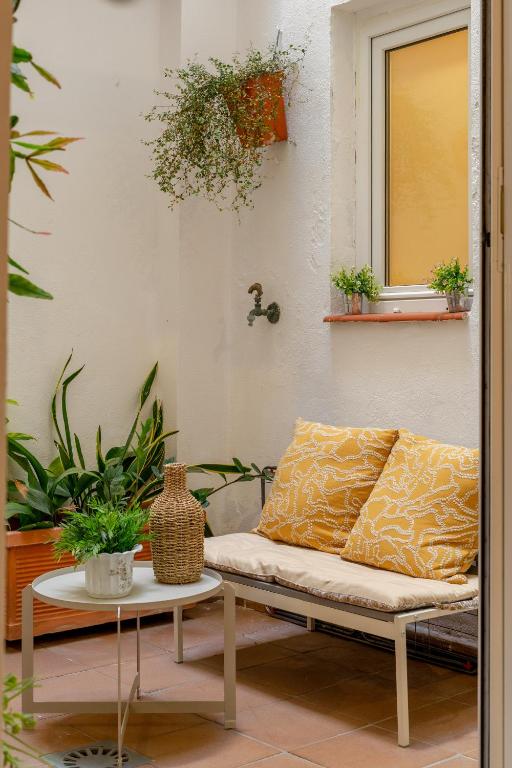 San Telmo Studio & Private Patio by ELE Apartments - 3