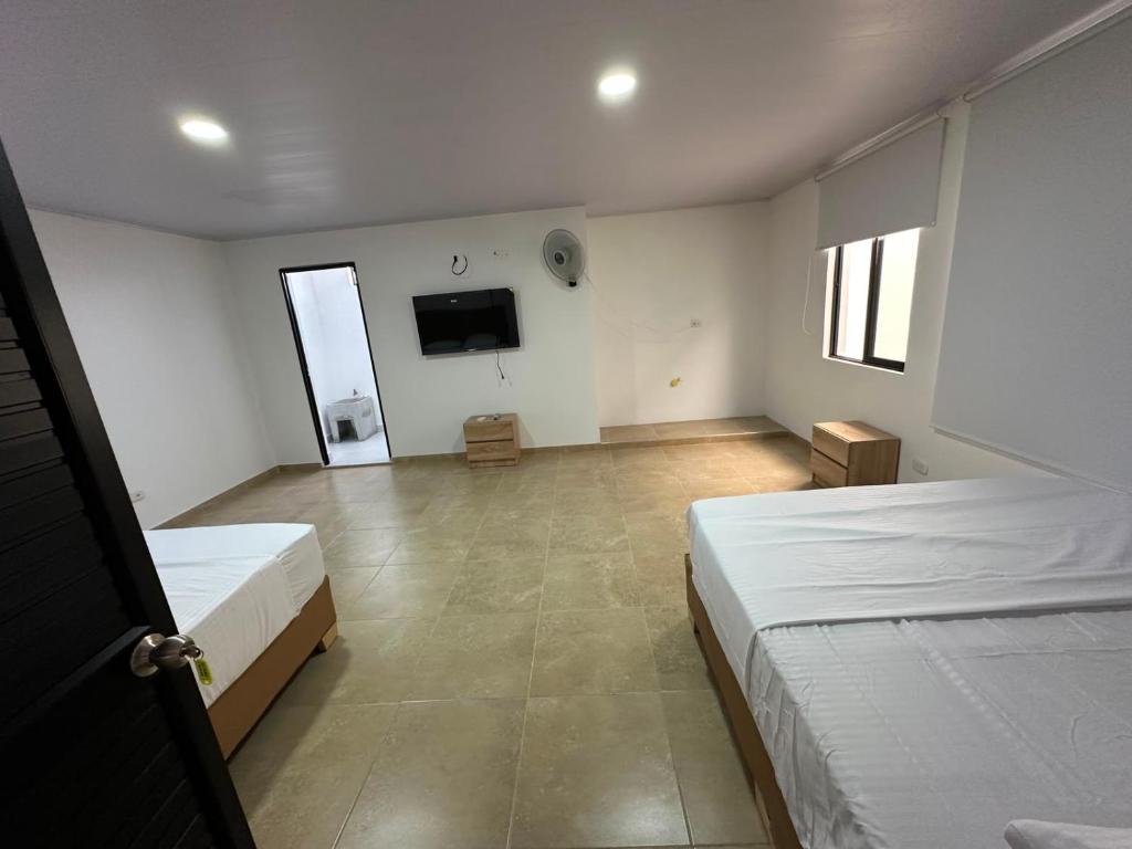 Hotel Central Park Cartago - 2