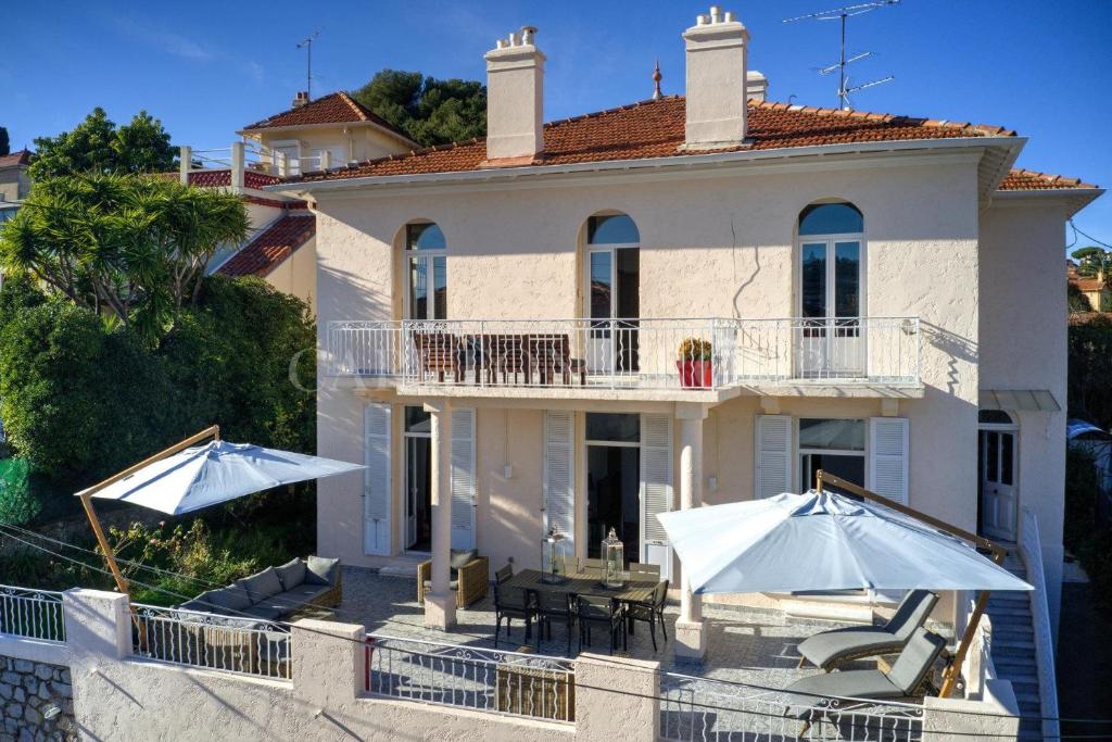 SUPERBE MAISON 6 ch, 4 sdb, terrasses et billard - 2
