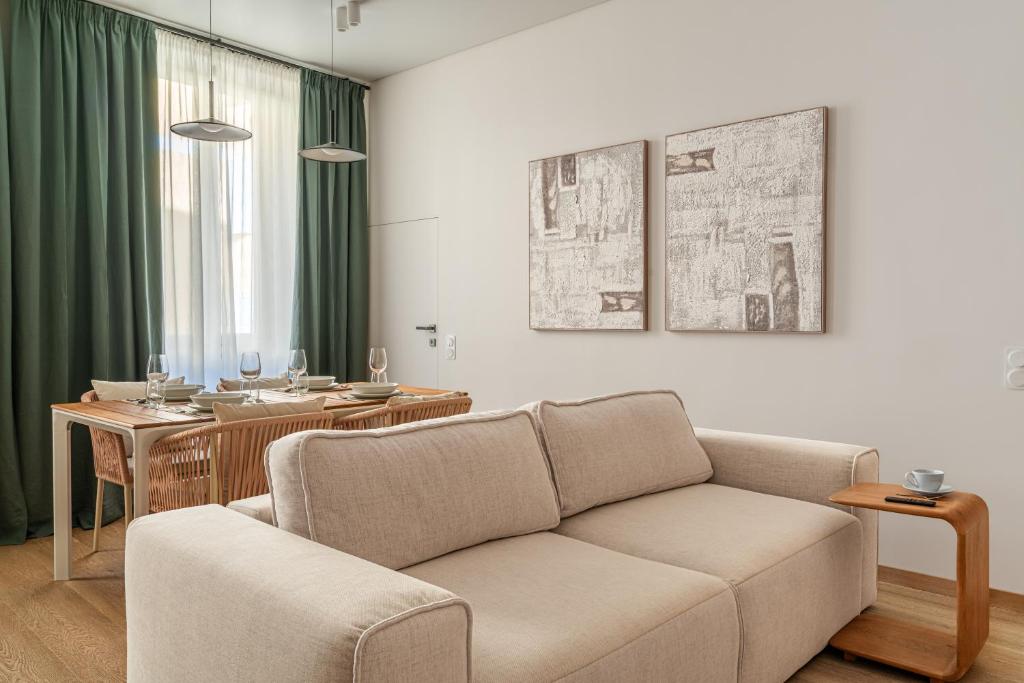 Cozy Apartment Near Beach in Villefranche-sur-Mer - 3