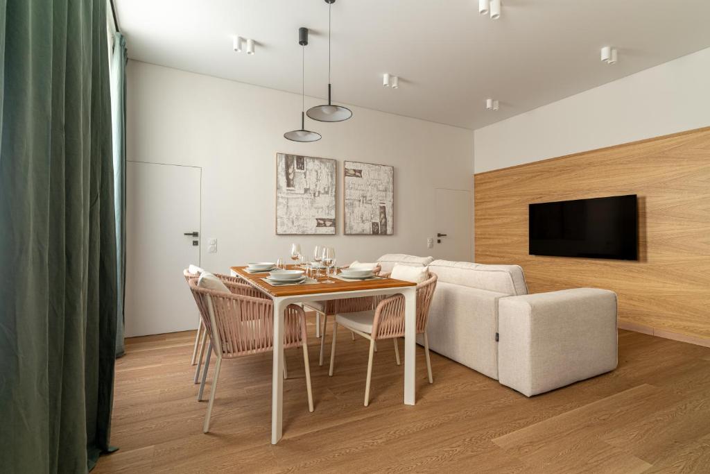 Cozy Apartment Near Beach in Villefranche-sur-Mer - 1