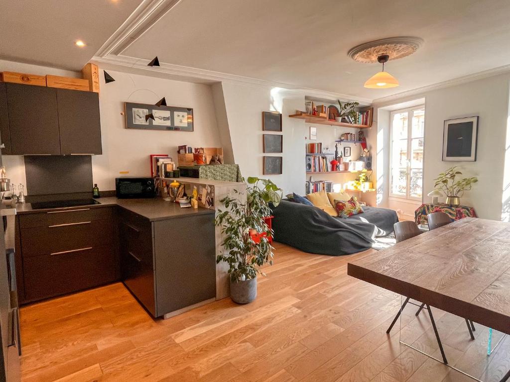 Bright Haven & Premium Comfort in Montmartre - 1