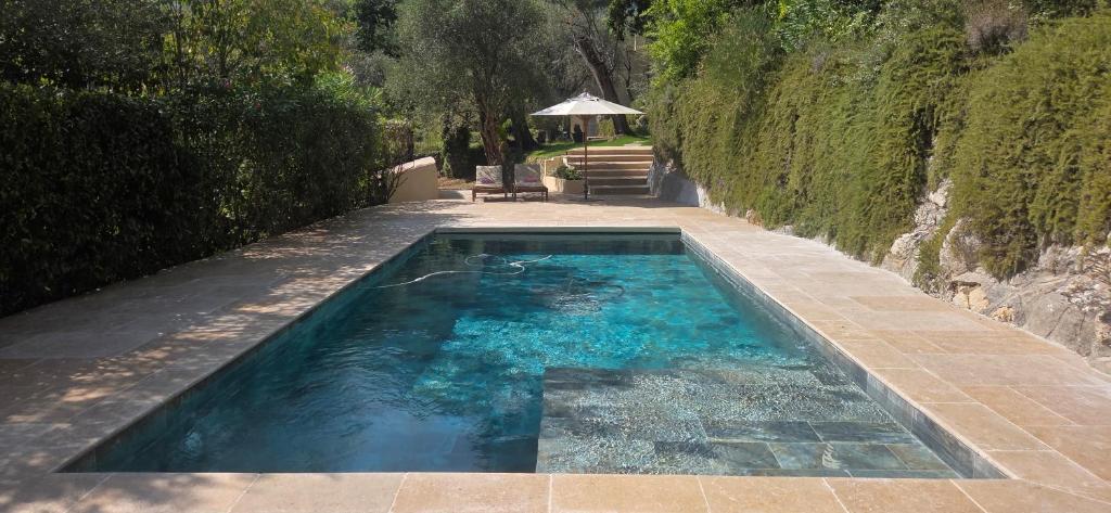 Romantic Villa with pool in Grasse - 2