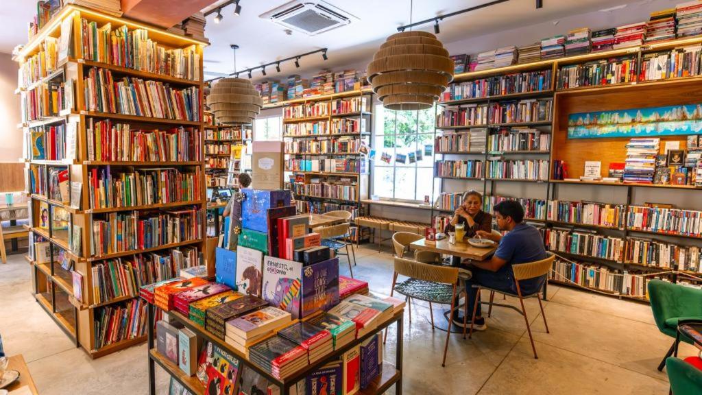 Hotel Libreria Cafe de Pombal - 2