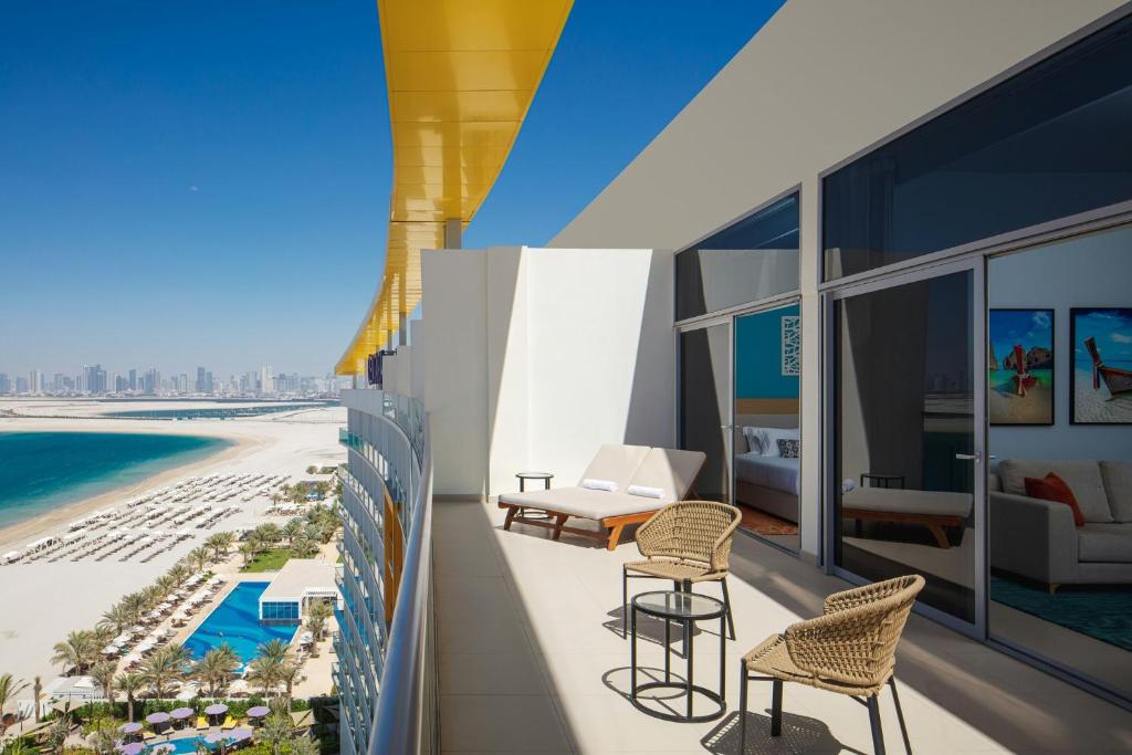 Balcony/terrace, Centara Mirage Beach Resort Dubai in Dubai