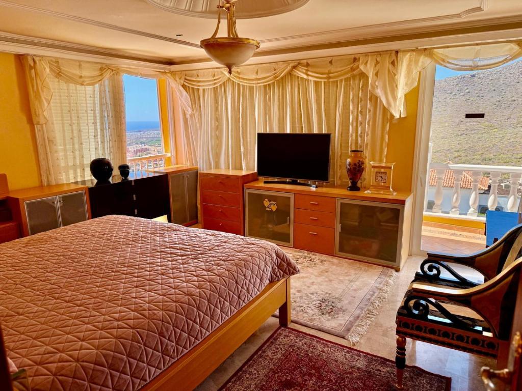 Villa Costa Adeje - 1