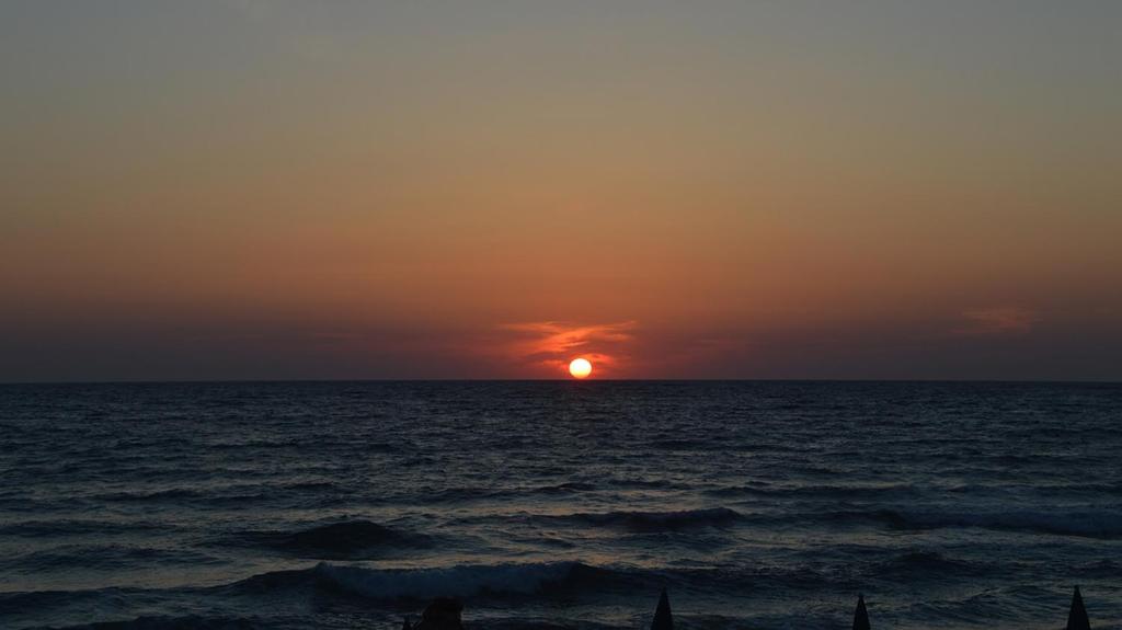 Sea Breeze Hotel & Apartments photo