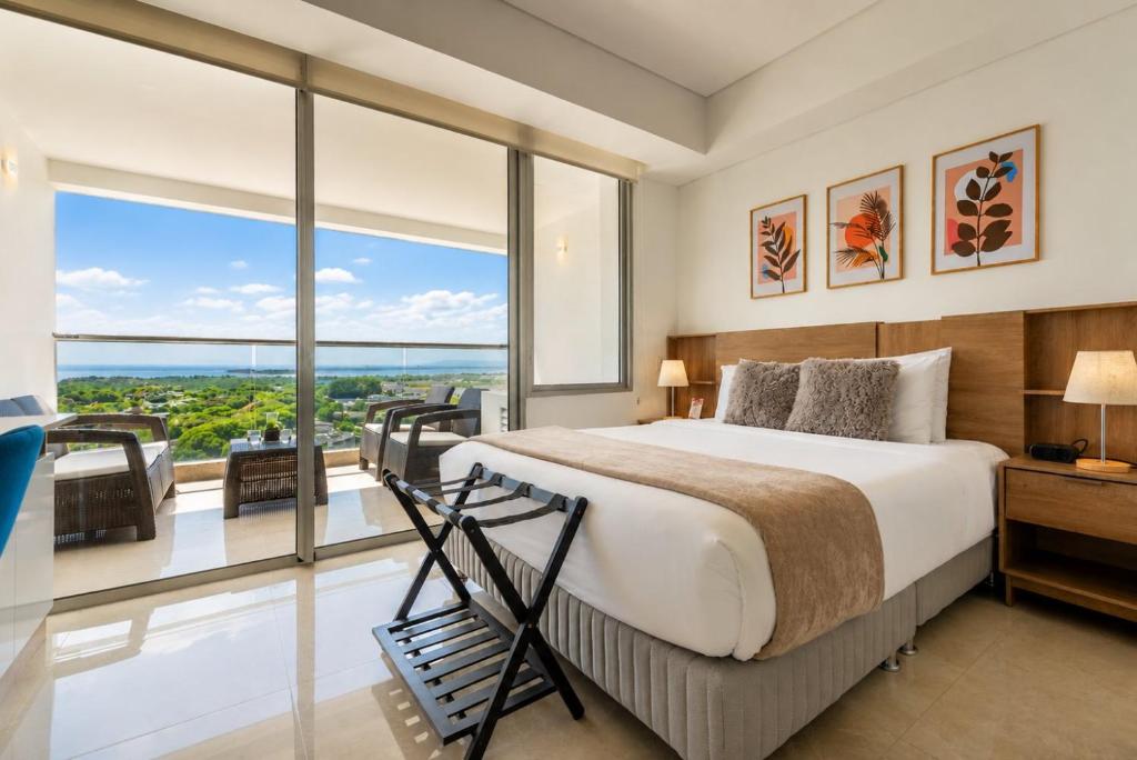 Stylish loft piso 9 con balcón y vista ciudad CB937 - 2