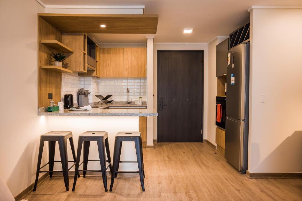 Bright Las Condes Apt Pool & Gym for 3 Guests - 3