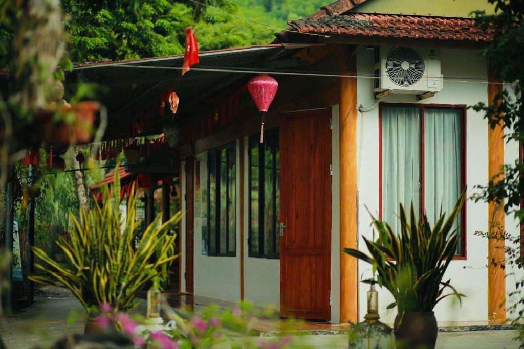 Phong Nha Rice Field Homestay