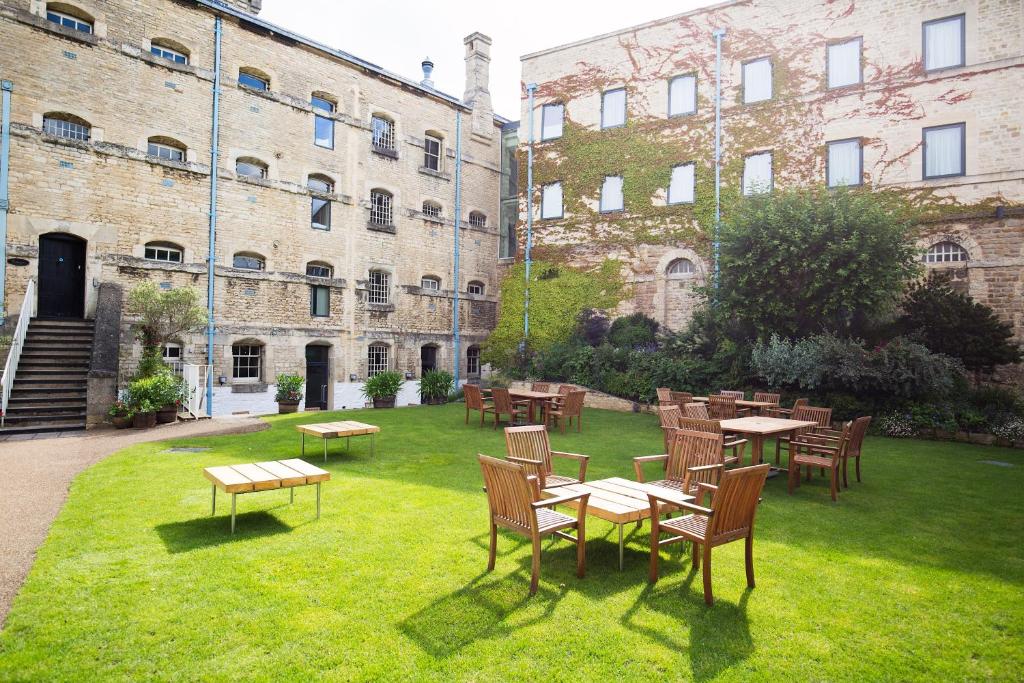 マルメゾン オックスフォード (Malmaison Oxford) ガーデン