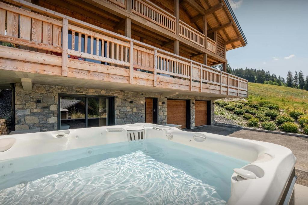 Chalet Dusse - OVO Network - 3