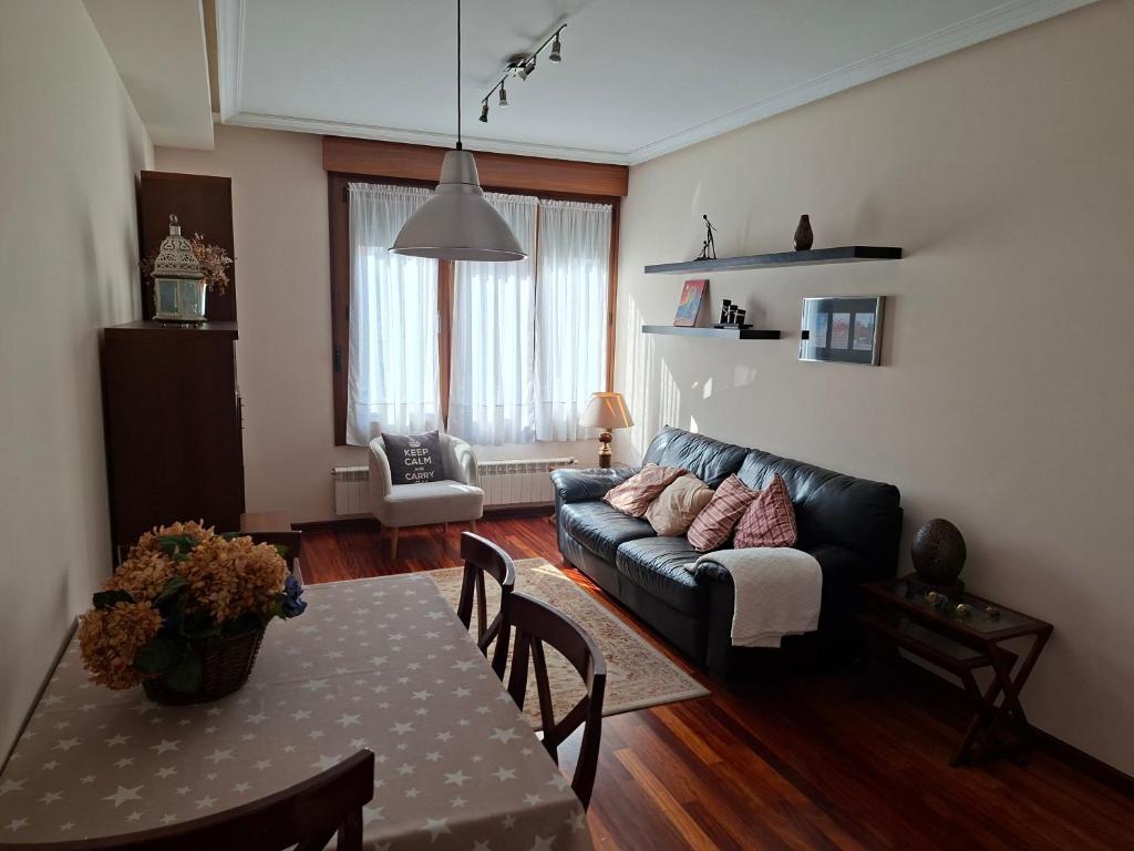 Céntrico Apartamento , 2 habit ,2 baños, 4 pax VUT3313AS - 1