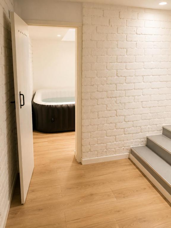 Cosy 50m2 moderne avec terrasse, spa et sauna communs, à 2 pas de la Place Dalton - 4