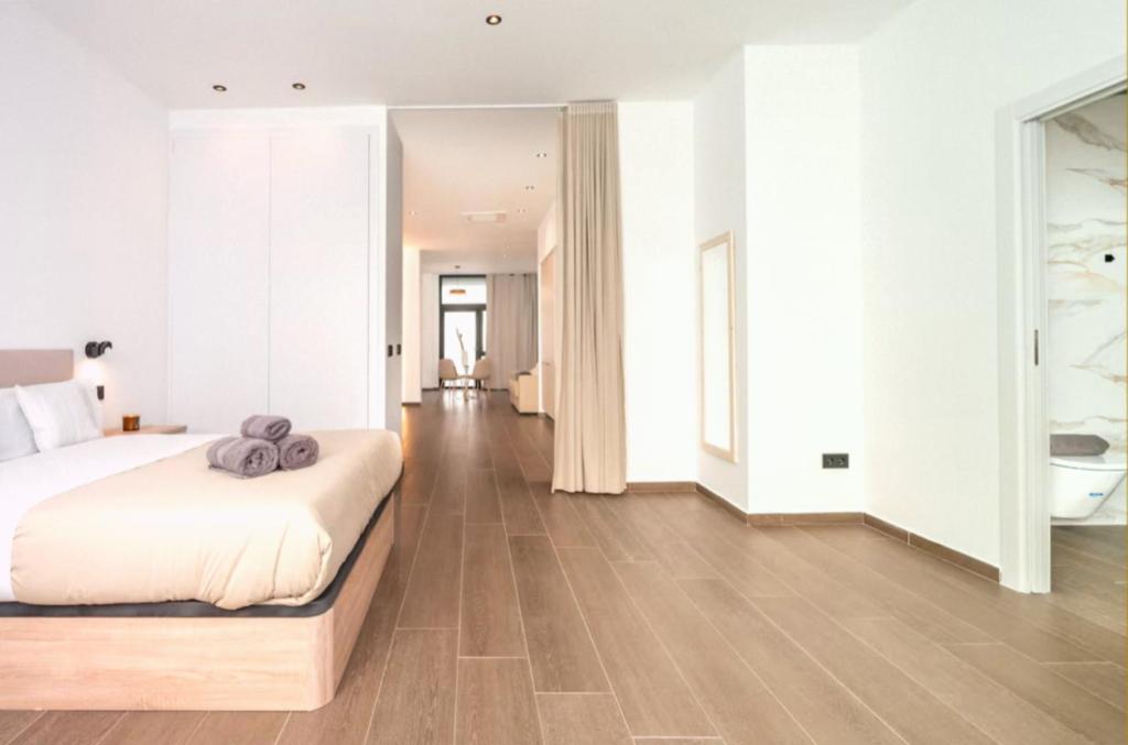 Camille Comfort Apartments - 1