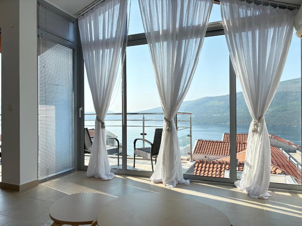 Acacia Hills D8 in Herceg Novi - 1