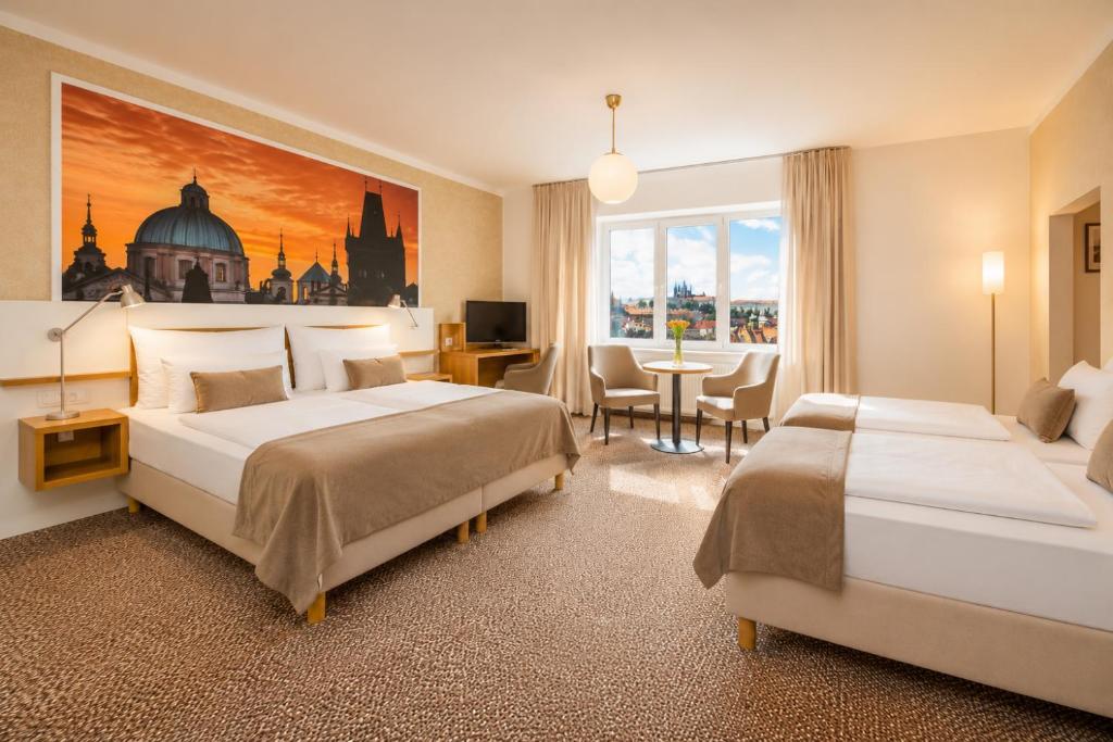 Metropolitan Old Town Hotel