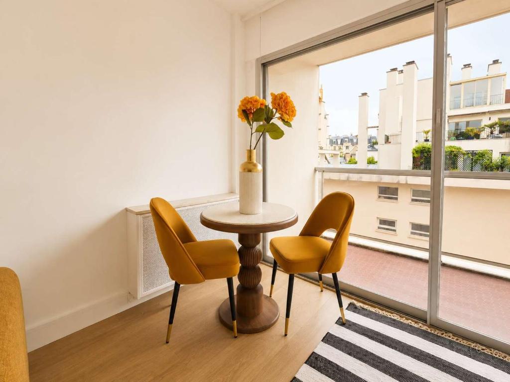 Studio Cosy avec terrasse Metro Pereire 2p - 2