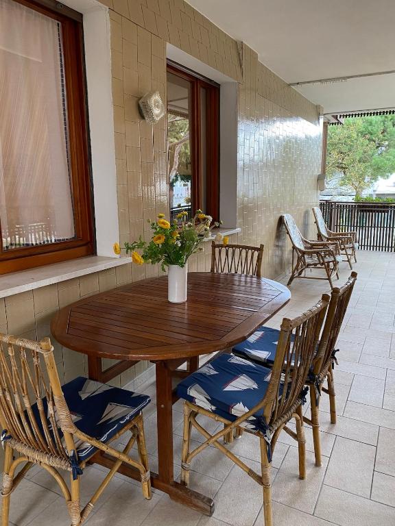 Apartment with large terrace near the sea - 1