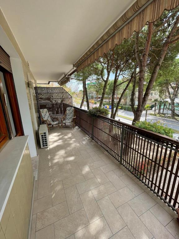 Apartment with large terrace near the sea - 5