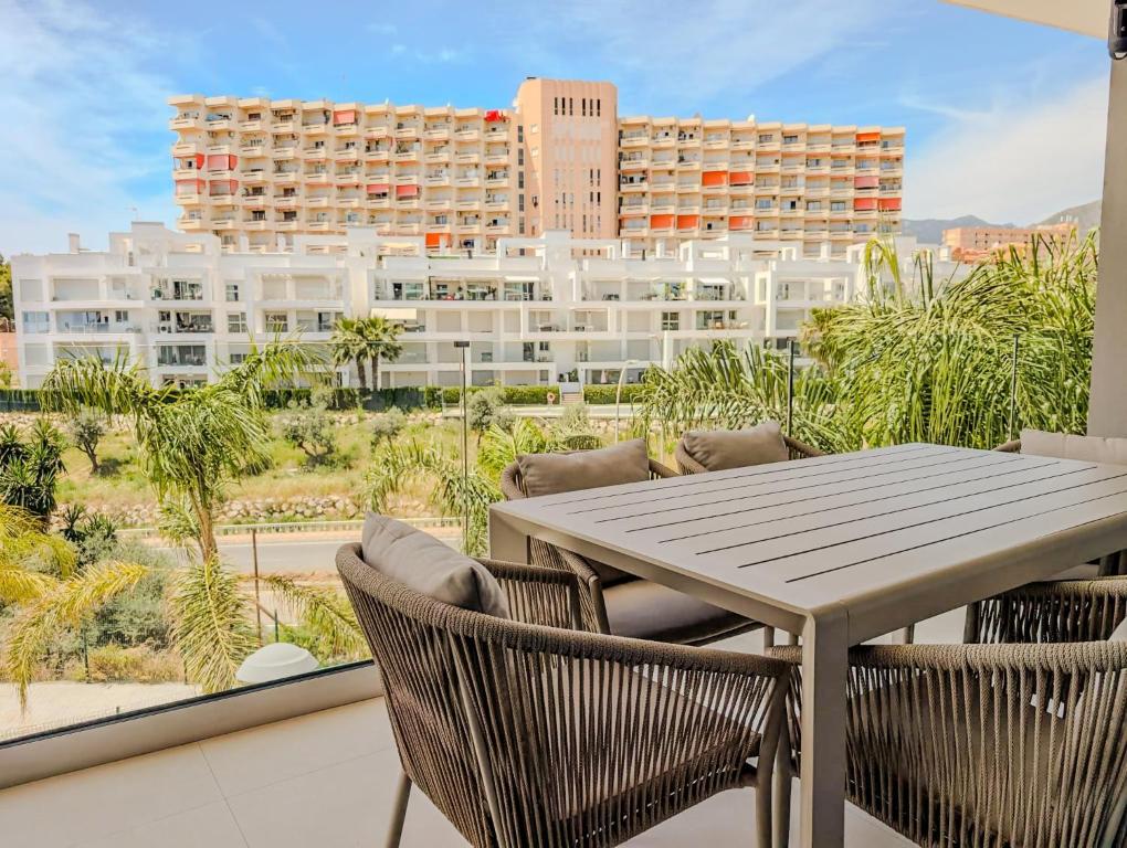 Torremar Luxe: upscale 2bed apartment by the beach - 2