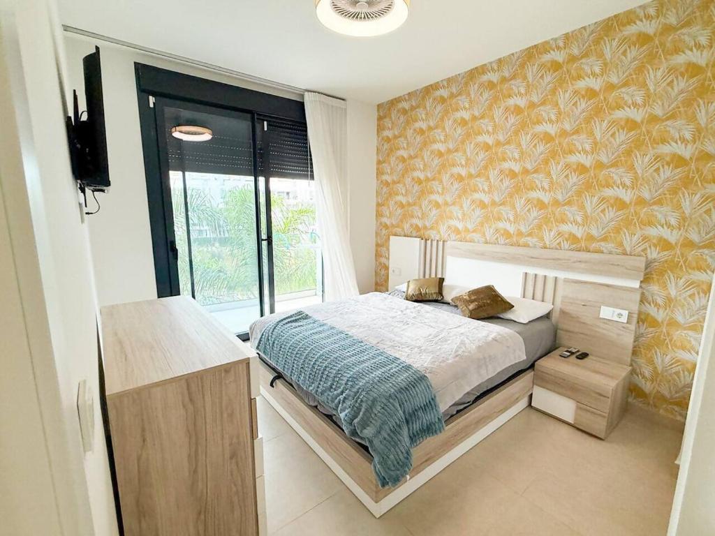Torremar Luxe: upscale 2bed apartment by the beach - 4